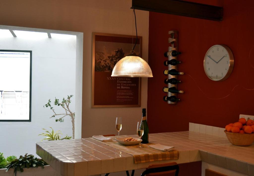 Villa La Roca - A Fusion Of Modern And Typical Andalucian Architecture Монтекорто Стая снимка